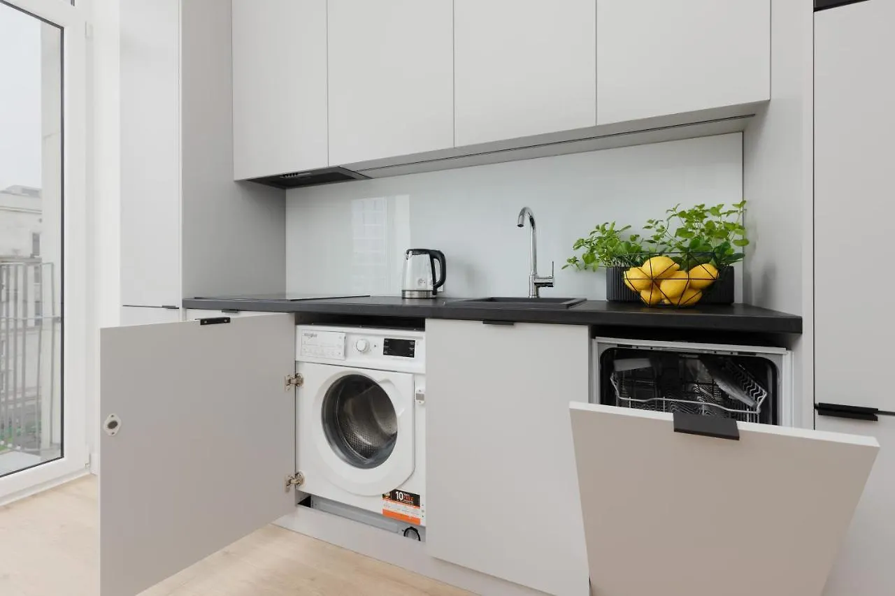 Spacious Apartment With Panoramic View Of Warsaw By Noclegi Renters