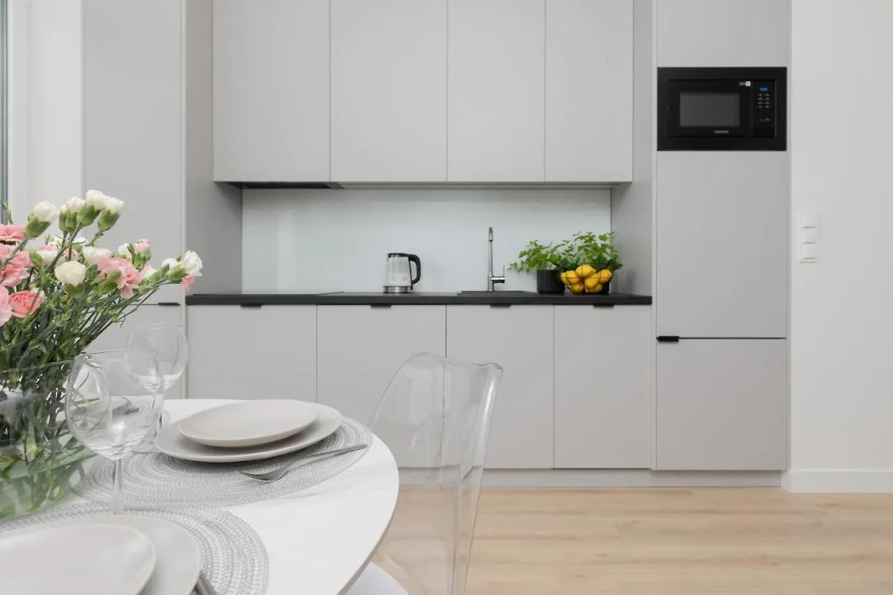 Spacious Apartment With Panoramic View Of Warsaw By Noclegi Renters