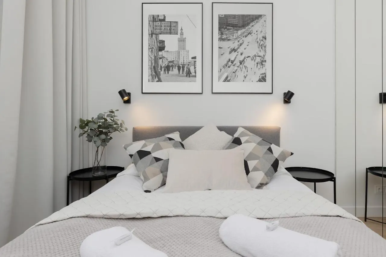Spacious Apartment With Panoramic View Of Warsaw By Noclegi Renters Polonia